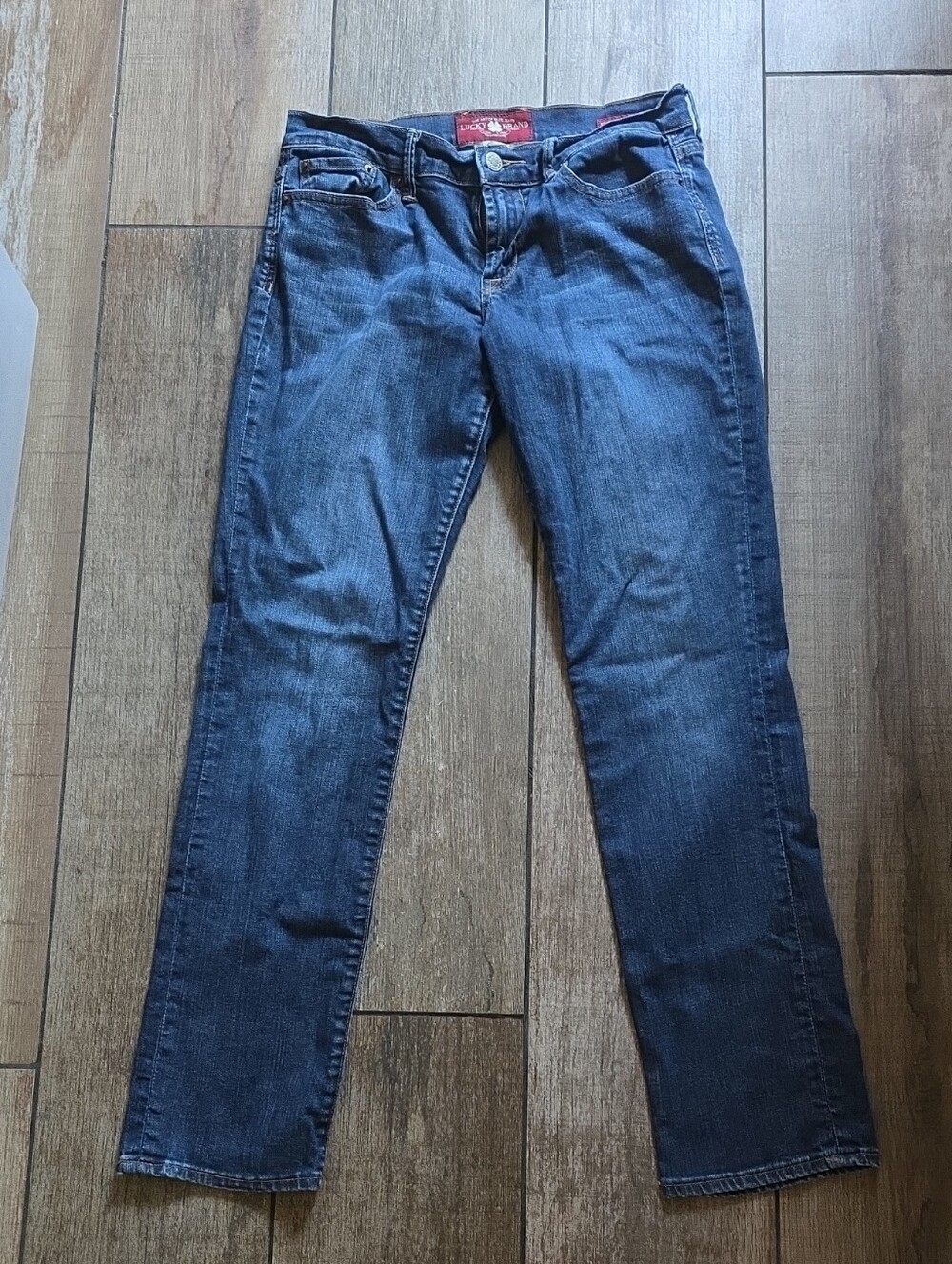 Lucky Brand Straight Leg Jeans in Dark Blue Wash